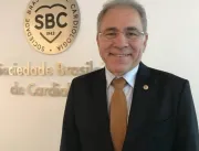 Bolsonaro se reúne com médico paraibano Marcelo Qu