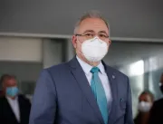 Bolsonaro nomeia Marcelo Queiroga como novo minist