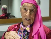 Aos 101 anos, Seu Peru recebe alta do hospital apó