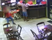 Funcionário de padaria reage a assalto e dá cadeir