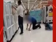 Após repercussão de vídeo, vendedor humilhado por gerente no Carrefour sofre crise de pânico e é afastado do trabalho