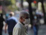 Governo mantém uso obrigatório de máscara em locai