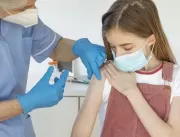País começa a vacinar crianças de 5 a 11 anos cont