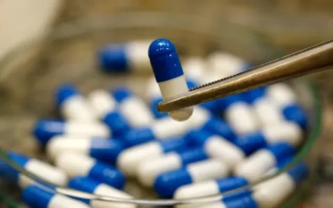 País aprova o uso de pílula da Pfizer contra a Cov