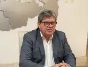 João Azevêdo anuncia convocação dos aprovados no c