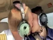 Piloto de avião é demitido após gravar cena de sex