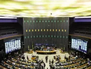Congresso aprova LDO 2023 que prevê salário-mínimo