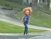 Criança de 5 anos se veste de Chucky e aterroriza 