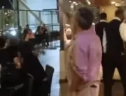 Homem é expulso de restaurante de shopping após pr