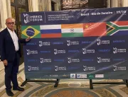 Cícero recebe prêmio internacional do BRICS pela G