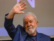 Lula tem alta após internação para procedimento de