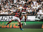 Corinthians perde três pênaltis e é eliminado pelo