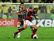 Flamengo sai em vantagem na final do Carioca