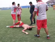 Em final de campeonato, jogador é agredido com chu