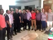 Luciano Cartaxo se reúne com prefeitos e vereadore