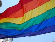 Ativista LGBT é indenizado após sofrer preconceito