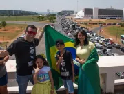 Carreata em favor de Bolsonaro em Brasília registr