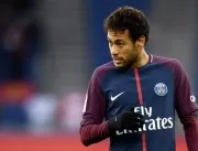 Neymar segue se oferecendo ao Barcelona e retorno 
