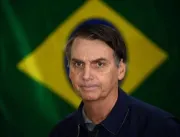 Bolsonaro define pelo menos 15 ministérios em novo