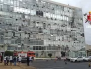 Incêndio atinge o prédio sede do Ministério da Def