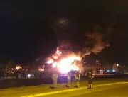 Incêndio atinge prédios de empresas em São Leopold