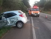 Veículo de Tapejara colide com carreta na saíde de