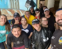 CATÁSTROFE NO RS: Voluntários limpam mais de 50 ca