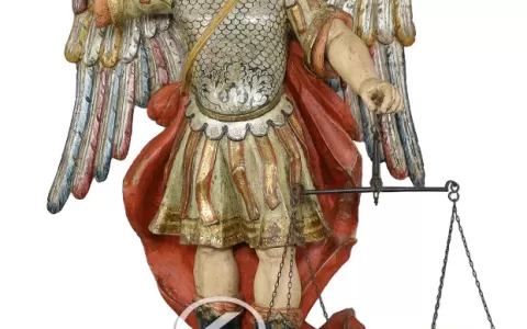 Imagem de São Miguel Arcanjo é destaque em leilão 