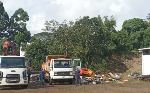 Erechim: Quinze cargas de caminhão são recolhidas 