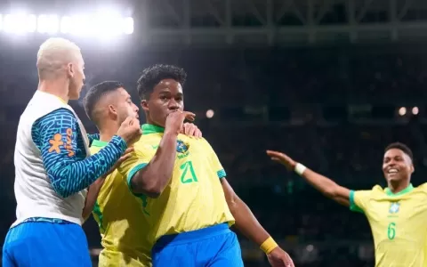 Brasil empata no fim em jogo polêmico contra a Esp