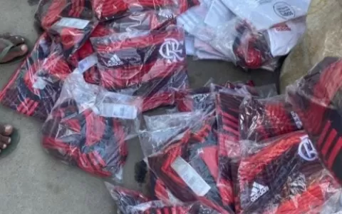 Caminhão com milhares de camisas do Flamengo é rou