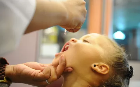 Especialistas destacam segurança da vacinação comp