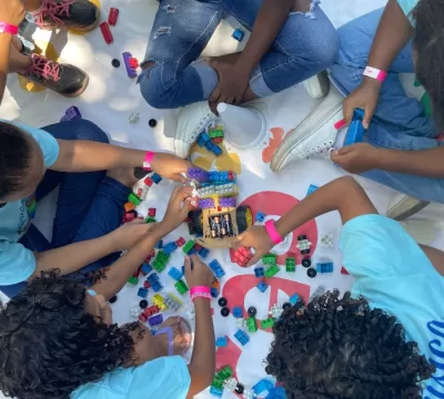 Cultura Maker impacta crianças e jovens da Baixada