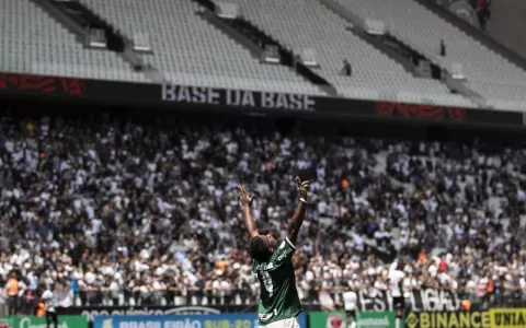 Palmeiras derrota Corinthians e conquista Brasilei