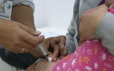 Covid-19: governo do Rio recebe primeiras vacinas 