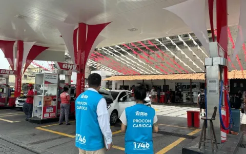 Procon Carioca notifica postos de combustíveis por falta de controle no uso do selo do GNV