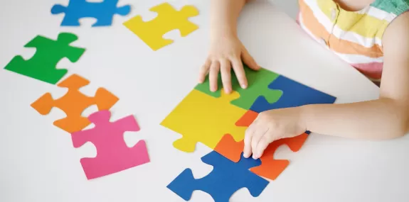 Atenção no desenvolvimento de criança com autismo 