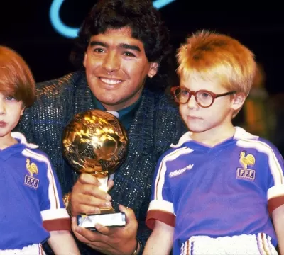 Bola de Ouro vencida por Diego Maradona na Copa do