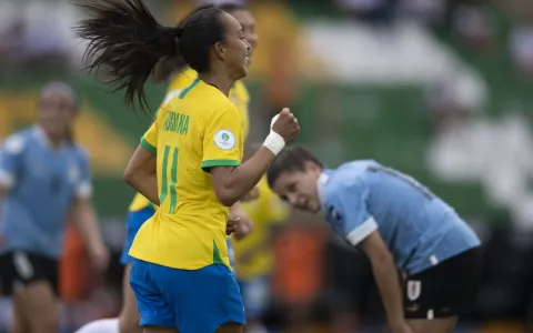 Brasil derrota Uruguai e mantém 100% de aproveitam