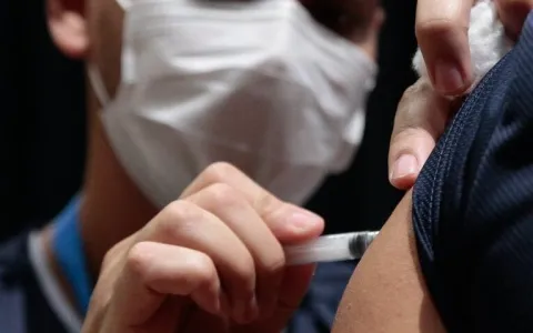 Rio de Janeiro segue vacinação de todos os grupos 