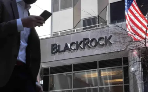 BlackRock planeja investir em Bitcoin e lançar ETFs em outubro