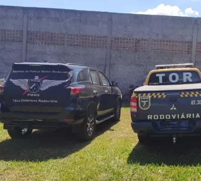 PARANHOS: PMR recupera carro roubado Rio de Janeir